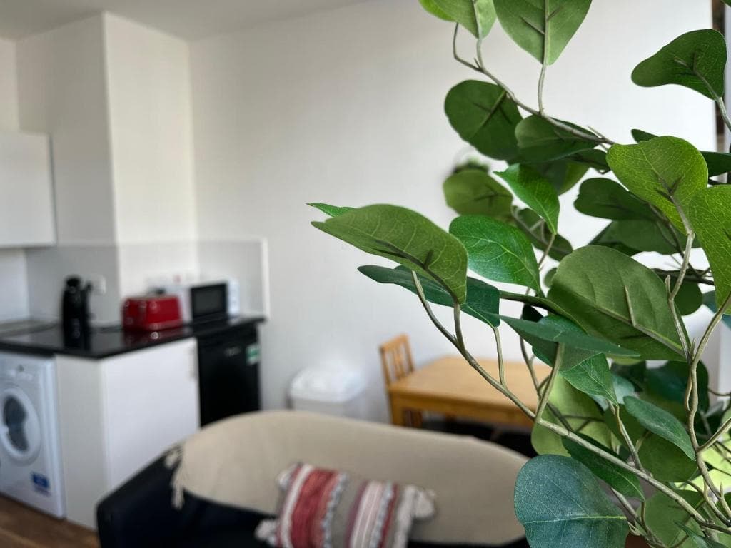 Accommodation at Valee Place, One Bedroom, Heart of wakefield, apartment 2 in wakefield