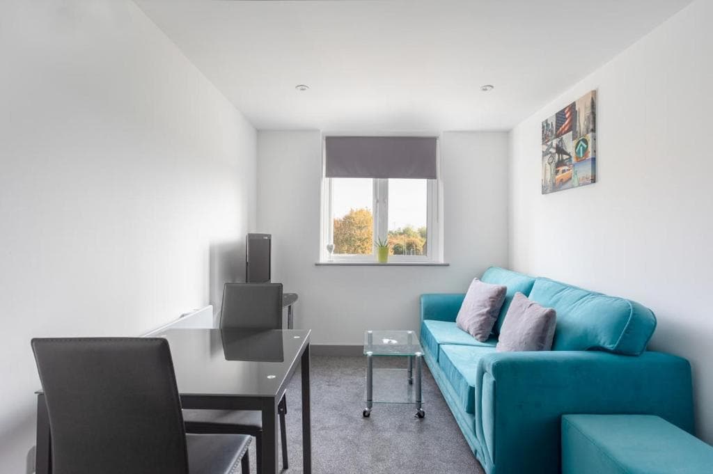 Accommodation at Cosy & Modern 1 Bedroom Apartment Leeds in leeds