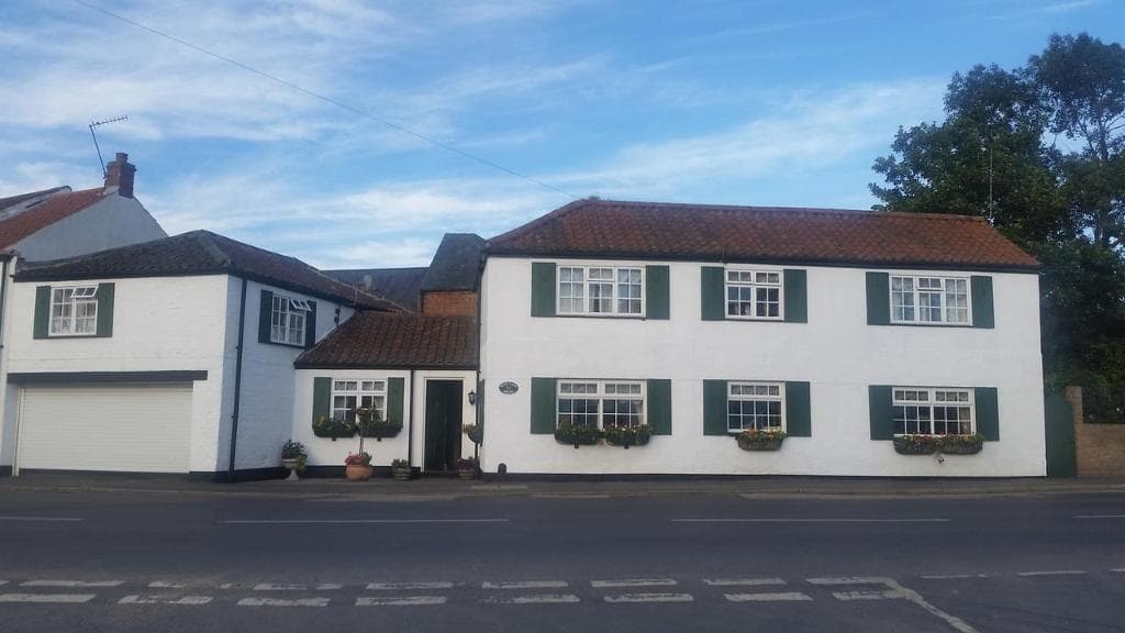 Accommodation at West View B&B dog friendly Atwick in atwick