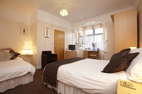 Accommodation at Bay Ridge Hotel in bridlington railway station