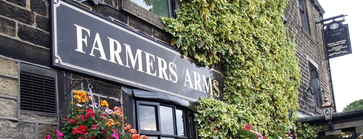 Pub Farmers Arms in holme valley