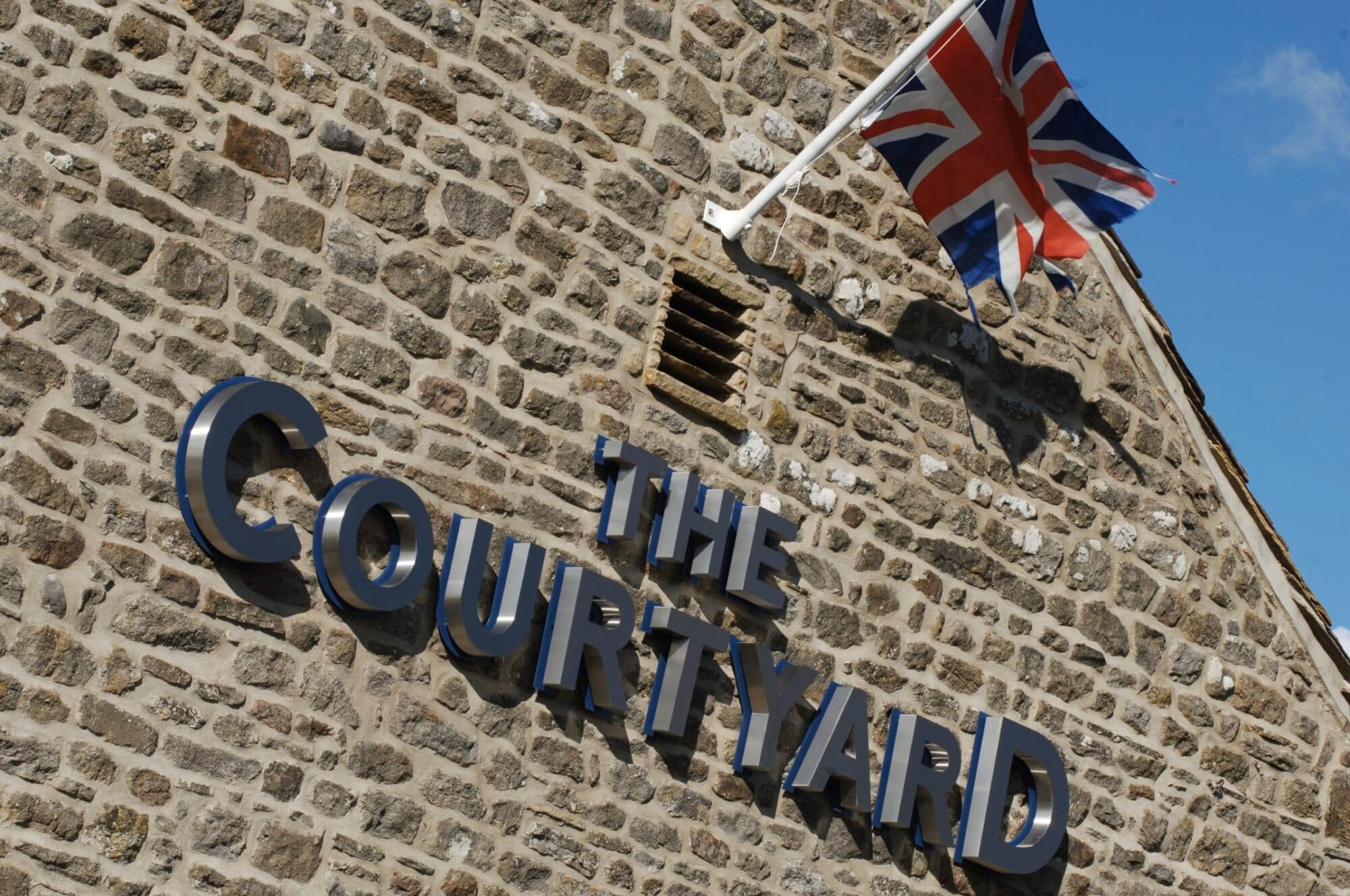 The Courtyard - Shop in giggleswick