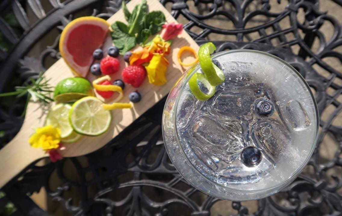 Food & drink at Whistlers Bar in pickering