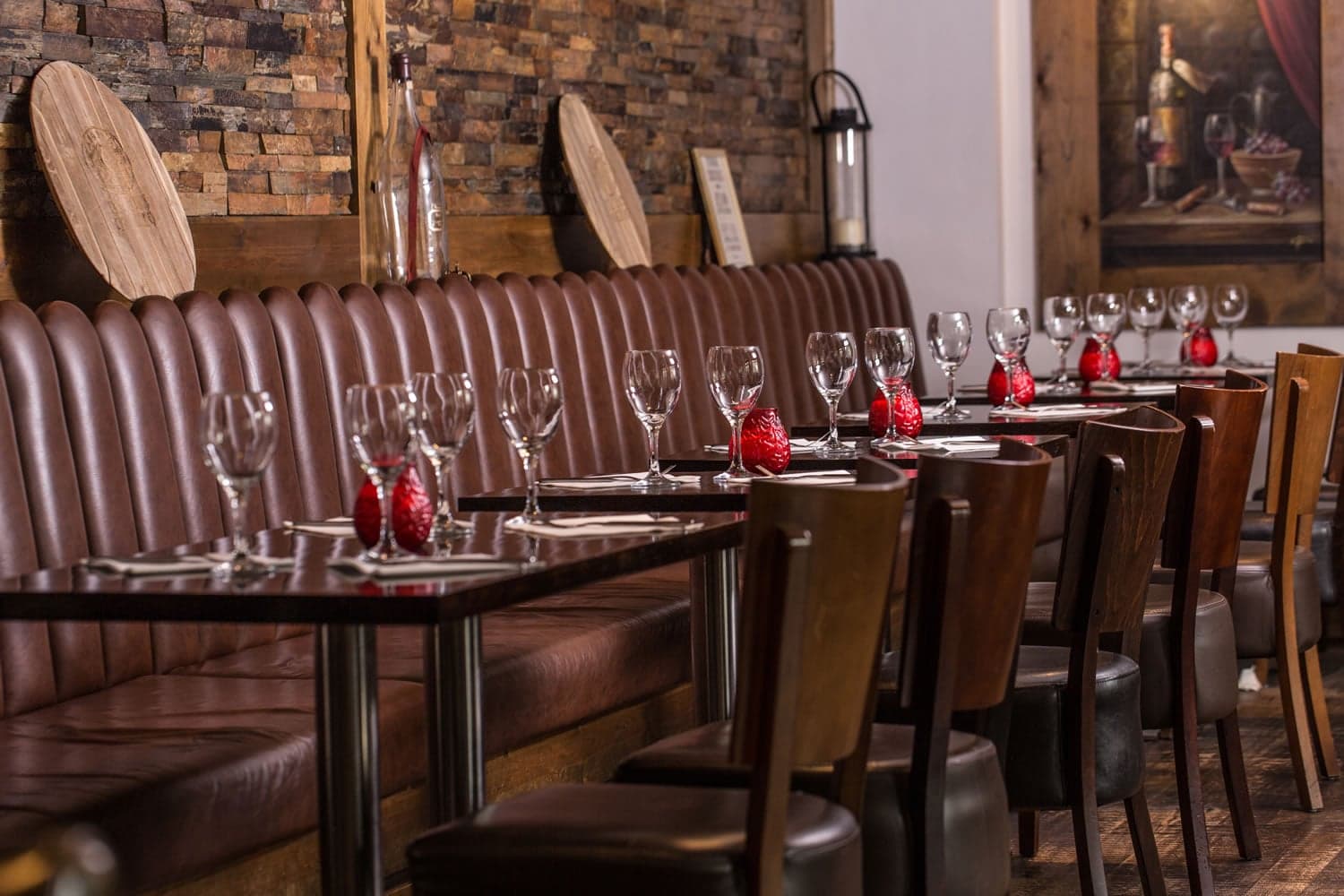 Bar 166 & Bistro Image 7