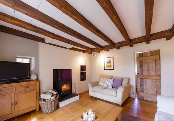 Spring Cottage Image 3