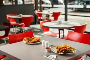 ibis Hull City Centre Image 2