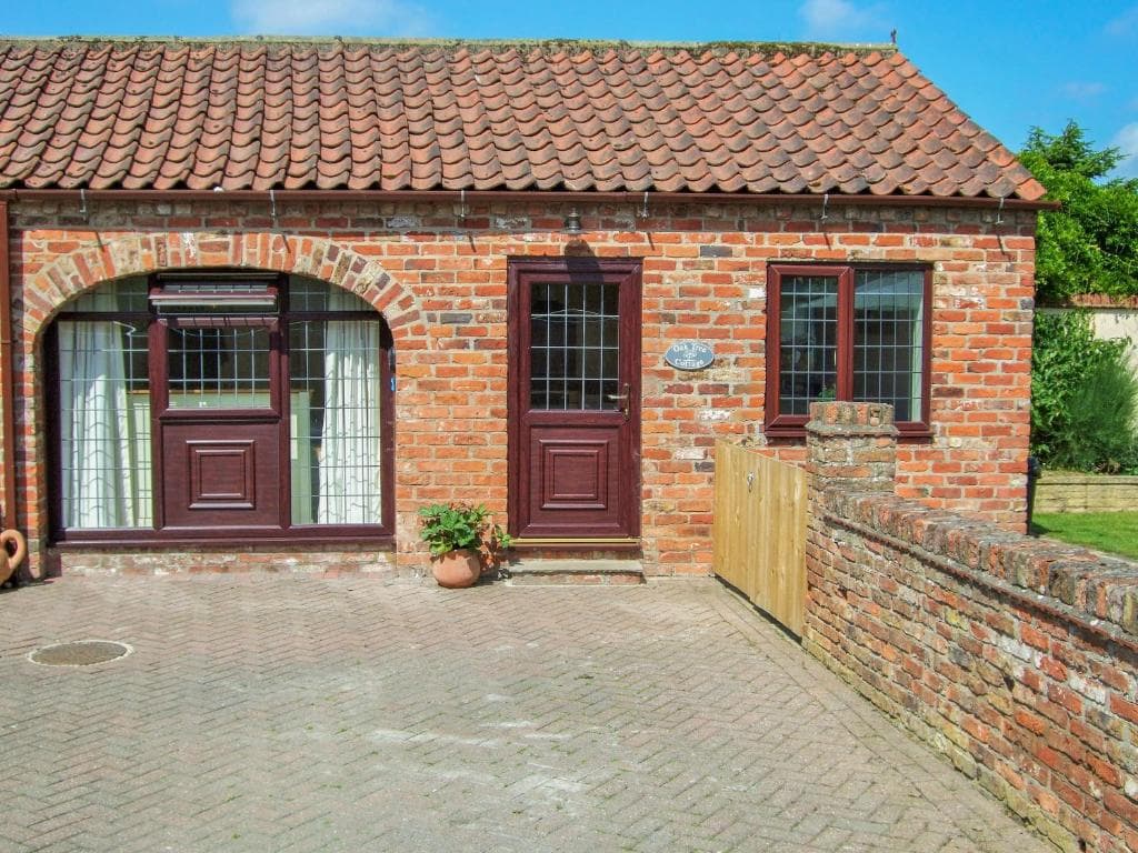 Oak Tree Cottage, Beverley Image 3