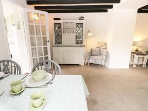 Cobble Cottage, Hornsea Image 3