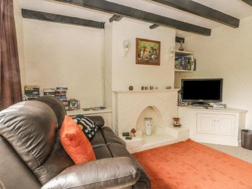 Lena Cottage, Driffield Image 2