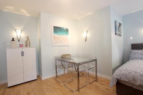 Stunning Apartments in Leeds Financial Quarter Image 2