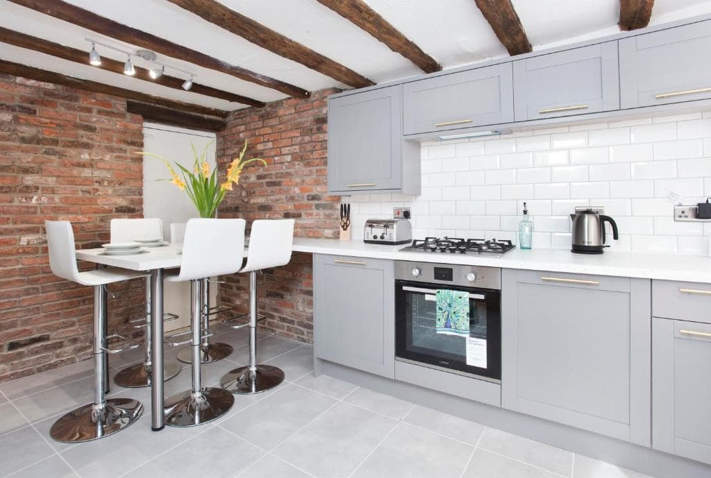 The Mount Hideaway with Hot Tub Image 1