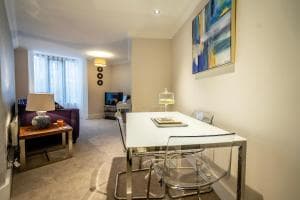 5 London Mews Image 2