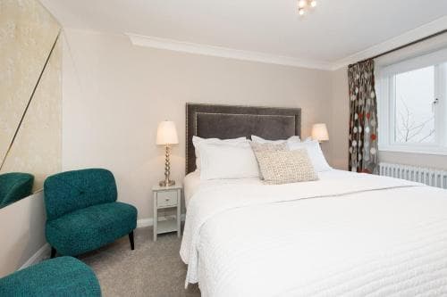 The Mews, York Place by Harrogate Serviced Apartments Image 3