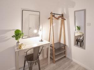 Host & Stay - Pearl Apartment Image 4