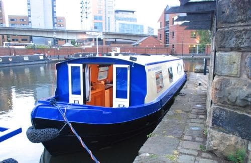 Houseboat Hotels Image 1