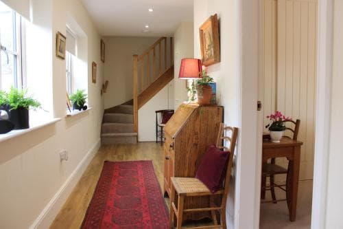 Mistletoe Cottage Image 2