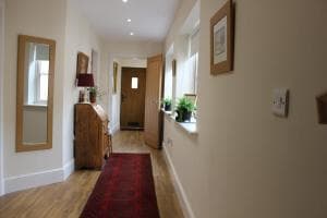 Mistletoe Cottage Image 1