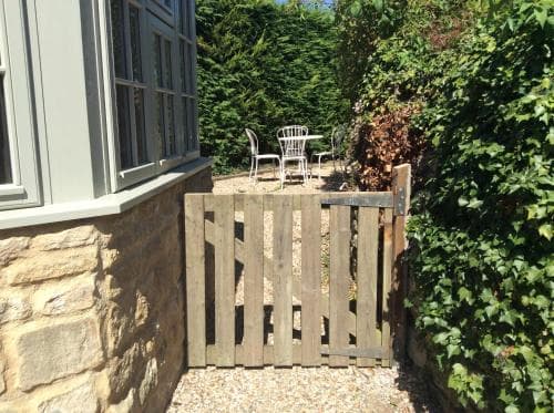 Annex Fishers Yard Image 3