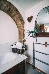 The Rookery Nook and Brontë Parsonage - Haworth Image 3