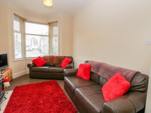 18 Howard Street Image 5