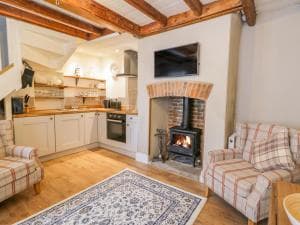 5 Oystons Yard Image 4