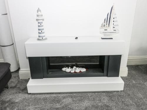 Angel by the Sea Image 4