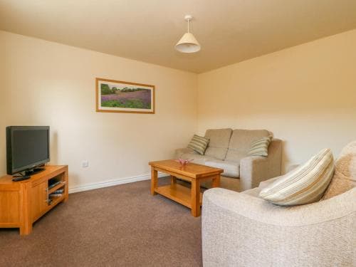 The Cottage at Manor Farm Image 2