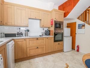 11 Church Street Image 4