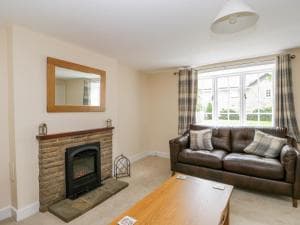 Pine Cottage Image 2