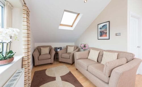 Fishermans Warehouse Image 1