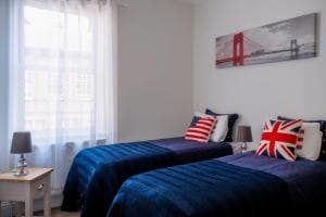 Luxury Apartment 6 Bluebridge with free allocated parking Image 1