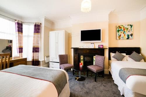 Diamonds Guest House Image 5