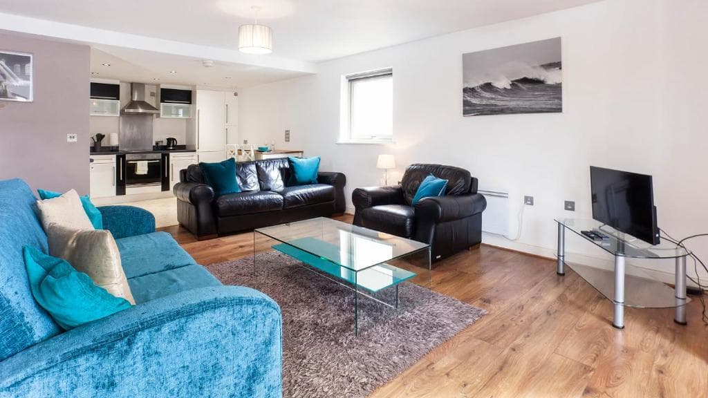 Dixon's Yard, Luxurious City Centre Apartment Image 1