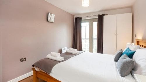 Dixon's Yard, Luxurious City Centre Apartment Image 3