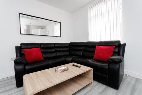 Calvin House Apartments Image 2