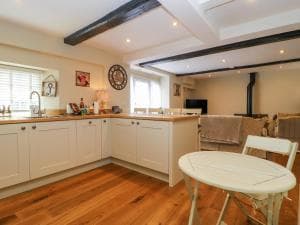 White Swan Cottage Image 2