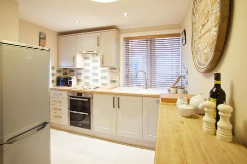 Host & Stay - The Gull's Nest Apartment Image 2