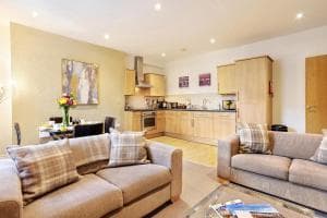 The Old Toffee Works FREE PARKING Image 2