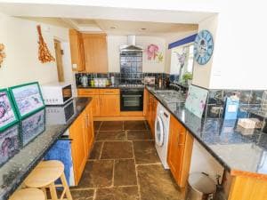17 Moorside Image 1
