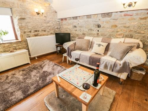 Orchard Cottage, Whitby Image 3