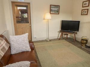 Primrose Cottage Image 2