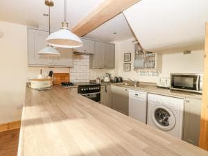 Rock View Cottage Image 2