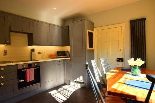 14 St Saviours Place, YORK Image 2