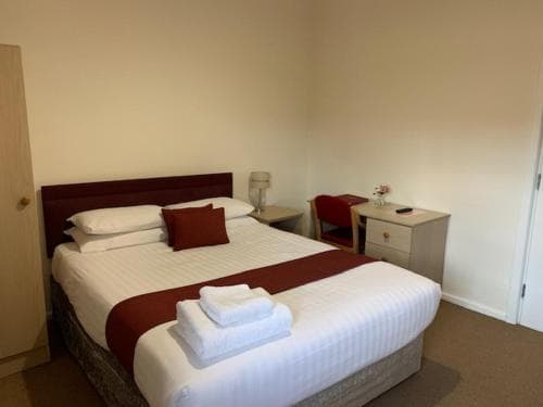 Hinsley Hall Image 3