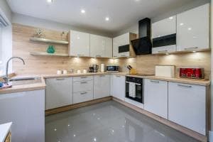 1a Sycamore Place Image 3