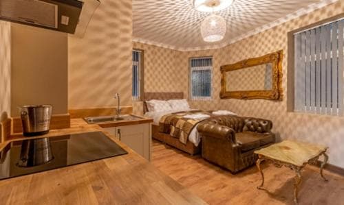 Premier Rooms Teesside Image 2