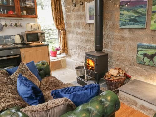 Daffodil Cottage, Whitby Image 2