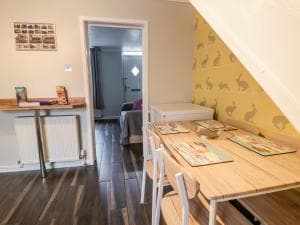 Scarborough Cottage Image 2