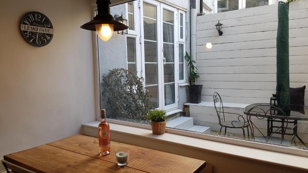 The Hideaway Image 2