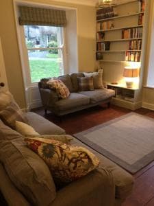 Green Cottage, on Langcliffe village green Image 2